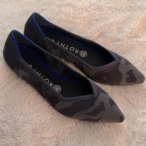 Rothy’s The Point Flat in Grey Camo